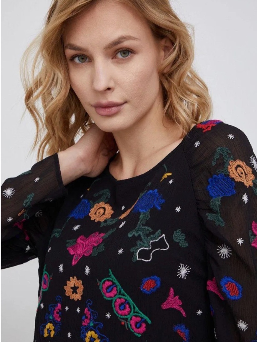 DESIGUAL Tulle Midi  Dress with colorful embroidery size extra small - Picture 8 of 16